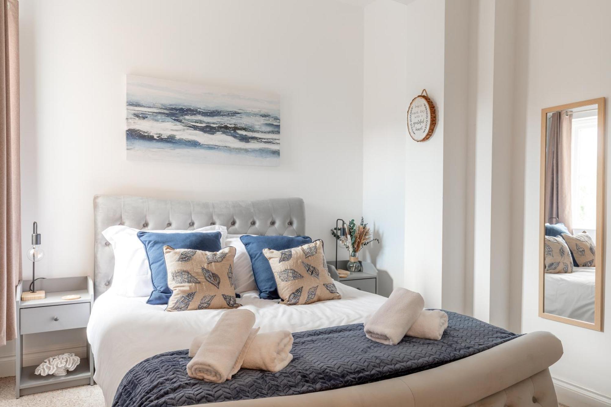 Charming Beachside Town House 赖德 外观 照片